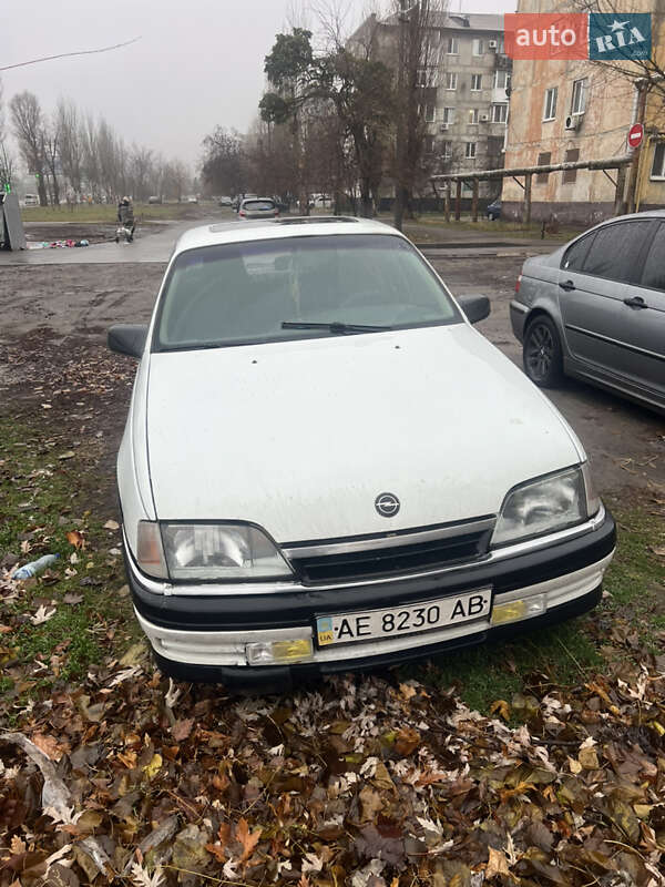 Opel Omega 1990