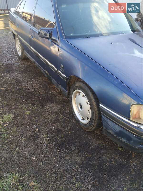 Седан Opel Omega 1993 в Чернівцях фото 4 Седан Opel Omega 1993 в Чернівцях