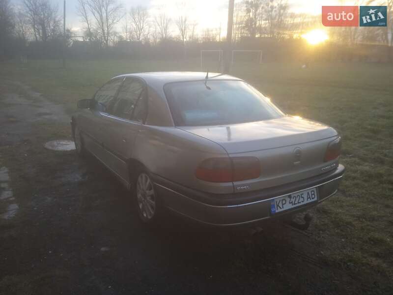 Седан Opel Omega 1997 в Буську