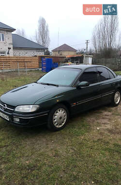 Седан Opel Omega 1995 в Киеве