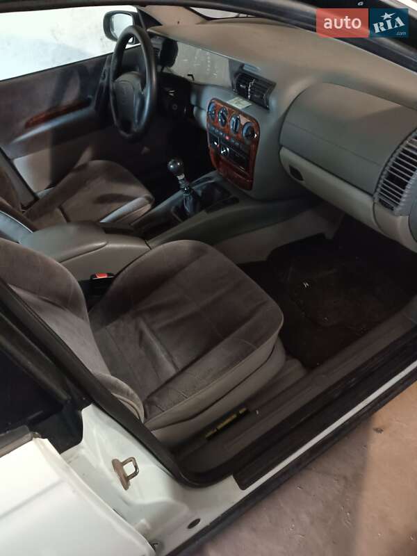 Седан Opel Omega 1995 в Новомосковске