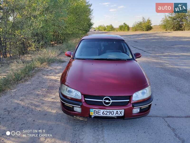 Седан Opel Omega 1994 в Вознесенську