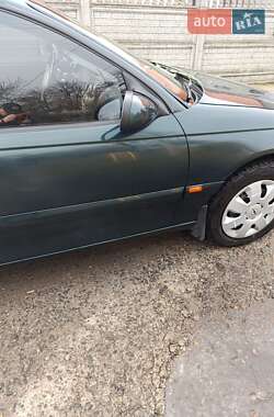 Седан Opel Omega 1995 в 