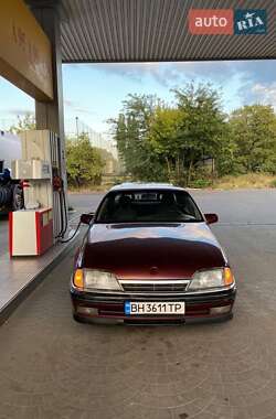 Седан Opel Omega 1991 в Авангарді