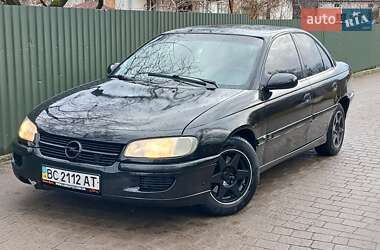 Седан Opel Omega 1995 в Новому Яричеві