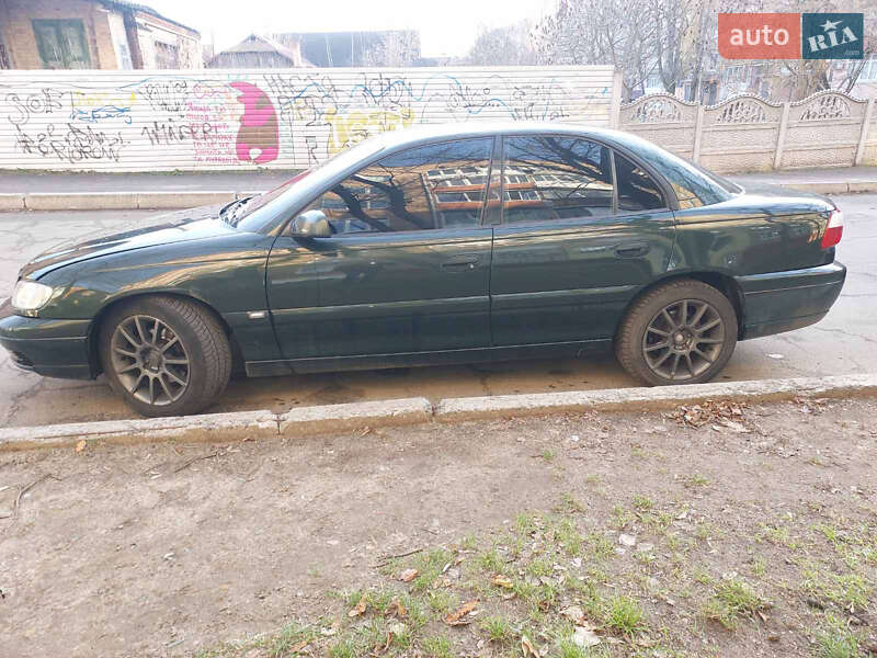 Седан Opel Omega 2002 в Александрие