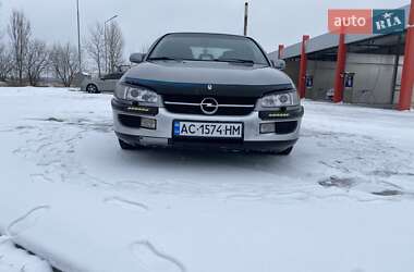 Седан Opel Omega 1994 в Нововолинську