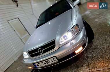 Седан Opel Omega 2002 в Чернівцях