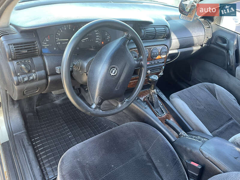 Универсал Opel Omega 1996 в Александрие