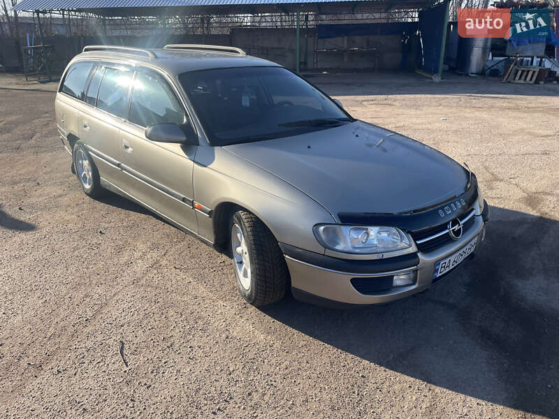 Универсал Opel Omega 1996 в Александрие