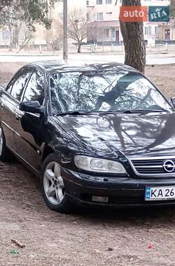 Седан Opel Omega 2003 в Сумах