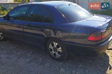 Седан Opel Omega 1998 в Днепре