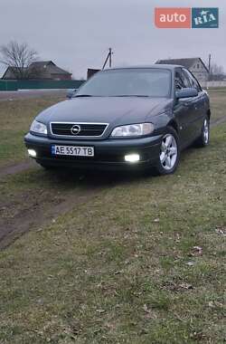 Седан Opel Omega 2001 в Зачепиловке