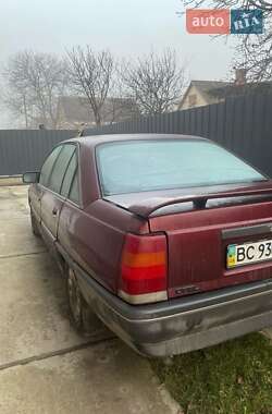 Седан Opel Omega 1988 в Луцке