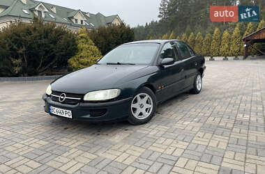 Седан Opel Omega 1996 в Мостиській