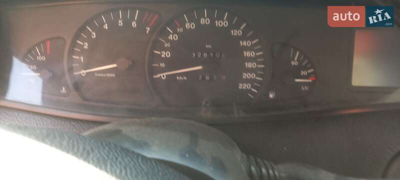 Седан Opel Omega 1996 в Берегово
