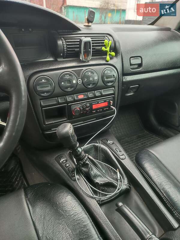 Седан Opel Omega 1997 в Житомире