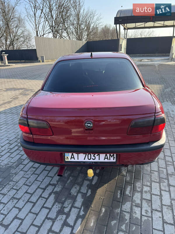 Седан Opel Omega 1995 в Тернополі