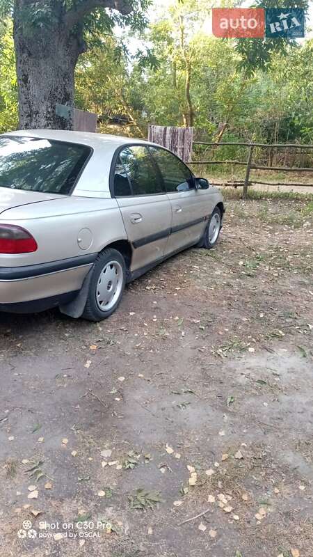 Седан Opel Omega 1995 в Житомире
