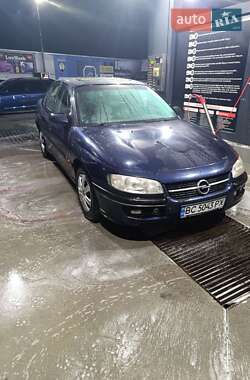 Седан Opel Omega 1995 в Львове