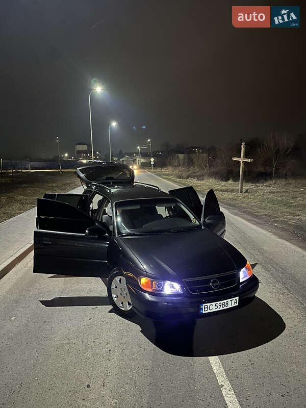 Opel Omega 2002