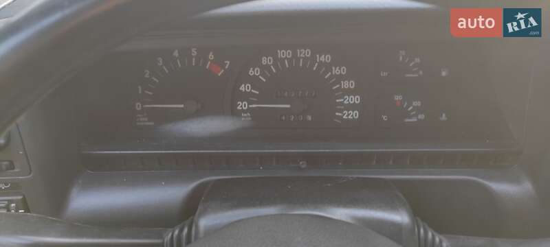 Седан Opel Omega 1989 в Фастове