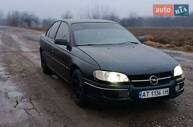 Седан Opel Omega 1995 в Косові