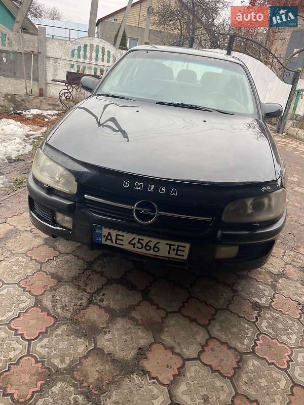 Седан Opel Omega 1998 в Кам'янському