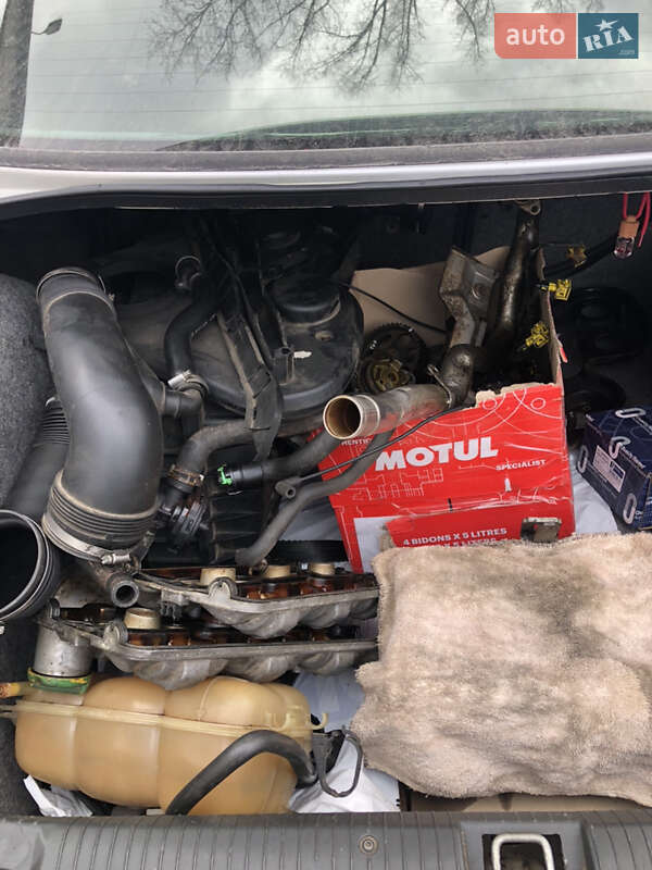 Седан Opel Omega 1998 в Киеве