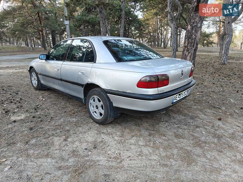 Седан Opel Omega 1997 в Дніпрі