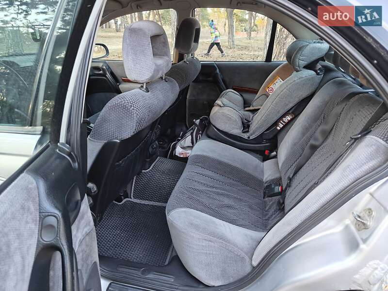 Седан Opel Omega 1997 в Дніпрі