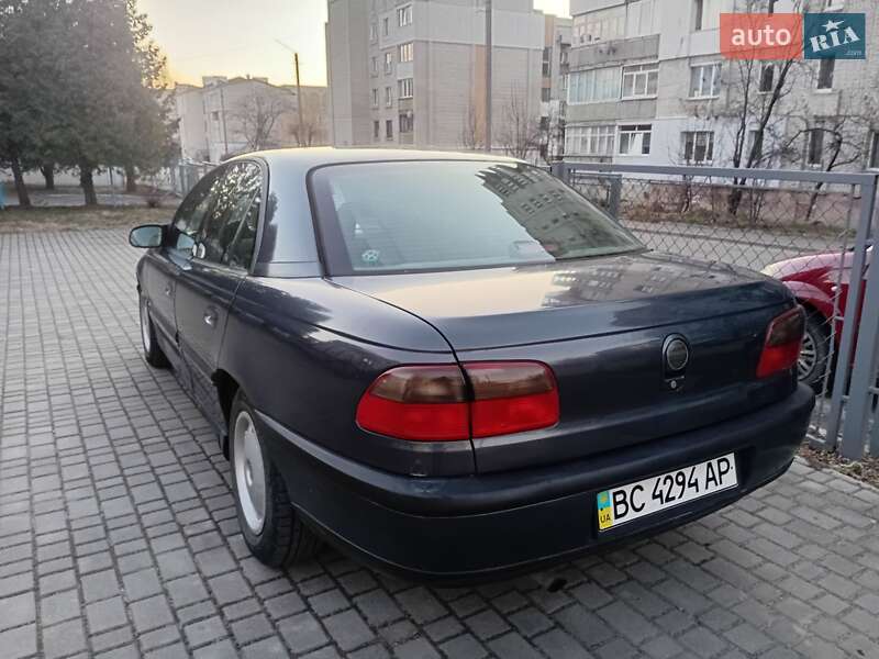 Седан Opel Omega 1996 в Львові