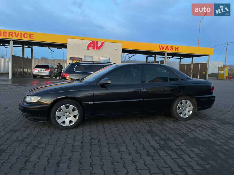 Седан Opel Omega 2001 в Луцке