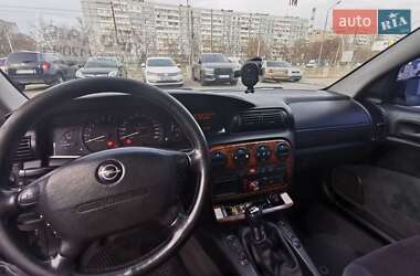 Седан Opel Omega 1999 в Запорожье