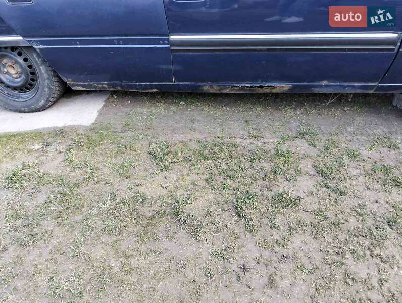 Седан Opel Omega 1991 в Ровно