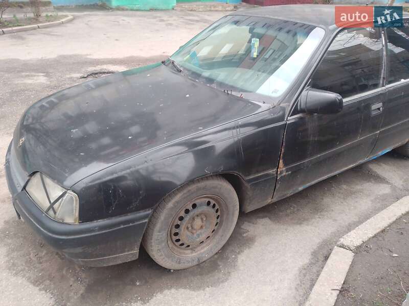 Седан Opel Omega 1990 в Кропивницком
