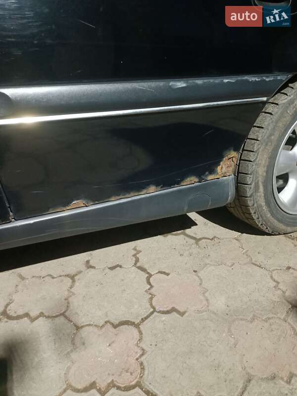 Седан Opel Omega 1998 в Кам'янському