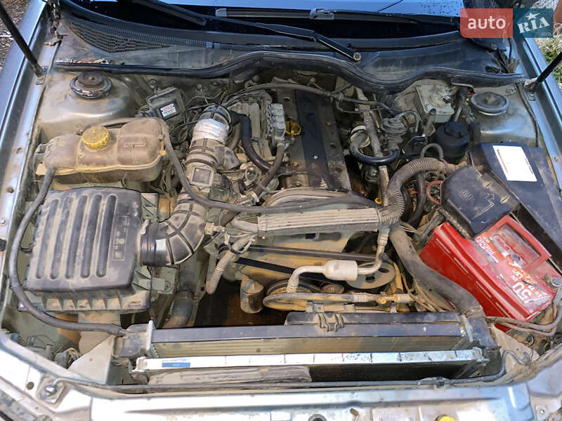 Седан Opel Omega 1997 в Чернівцях