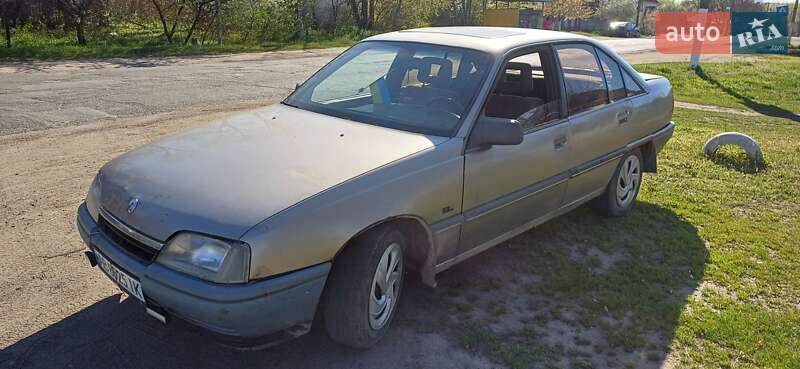Седан Opel Omega 1988 в Бершади
