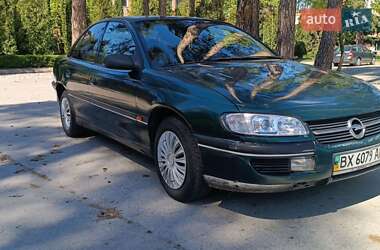Седан Opel Omega 1995 в Нетішині