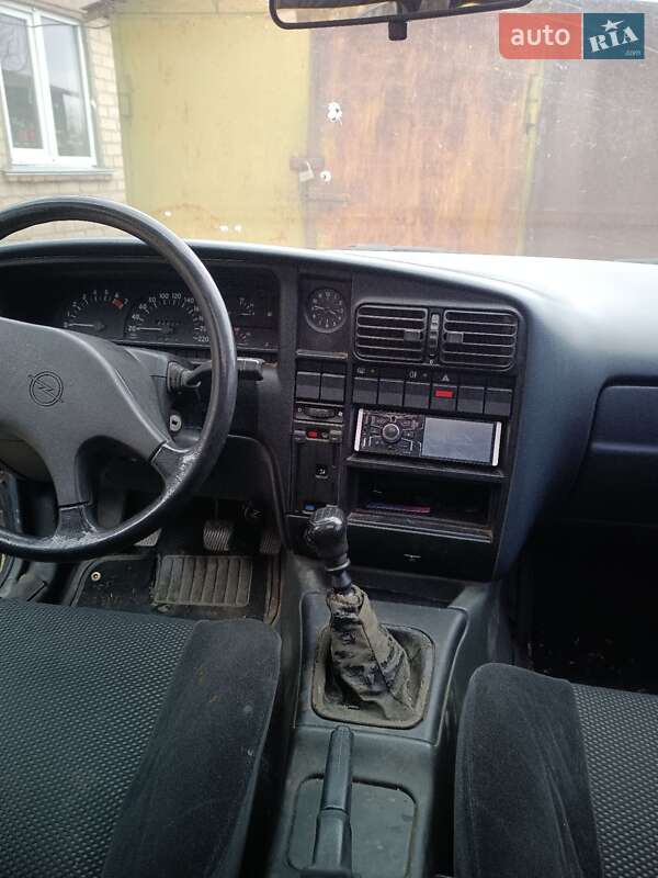 Седан Opel Omega 1988 в Кривом Роге фото 8 Седан Opel Omega 1988 в Кривом Роге