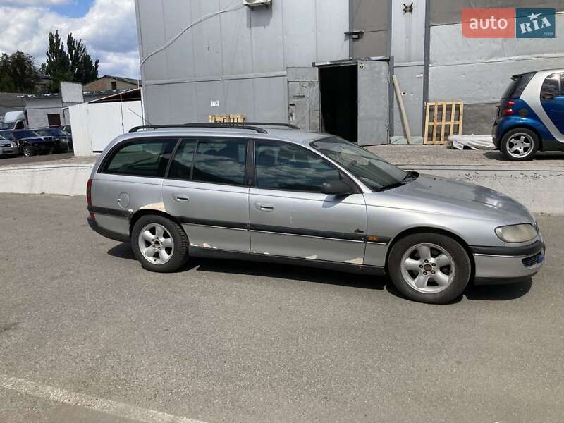Универсал Opel Omega 1997 в Киеве