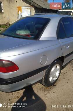 Седан Opel Omega 1997 в Сокале