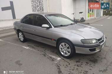 Седан Opel Omega 1997 в Киеве