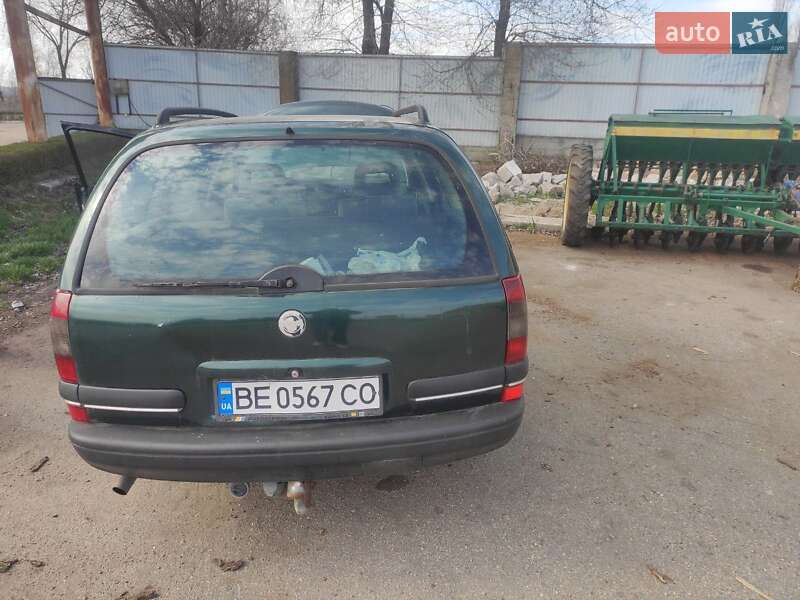 Универсал Opel Omega 1995 в Николаеве