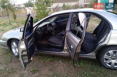 Седан Opel Omega 2003 в Чернобае