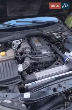 Универсал Opel Omega 2000 в 