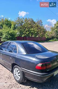Седан Opel Omega 1995 в 