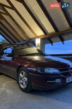 Седан Opel Omega 2000 в 