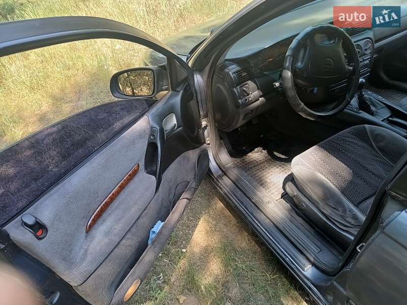 Седан Opel Omega 1994 в Павлограде